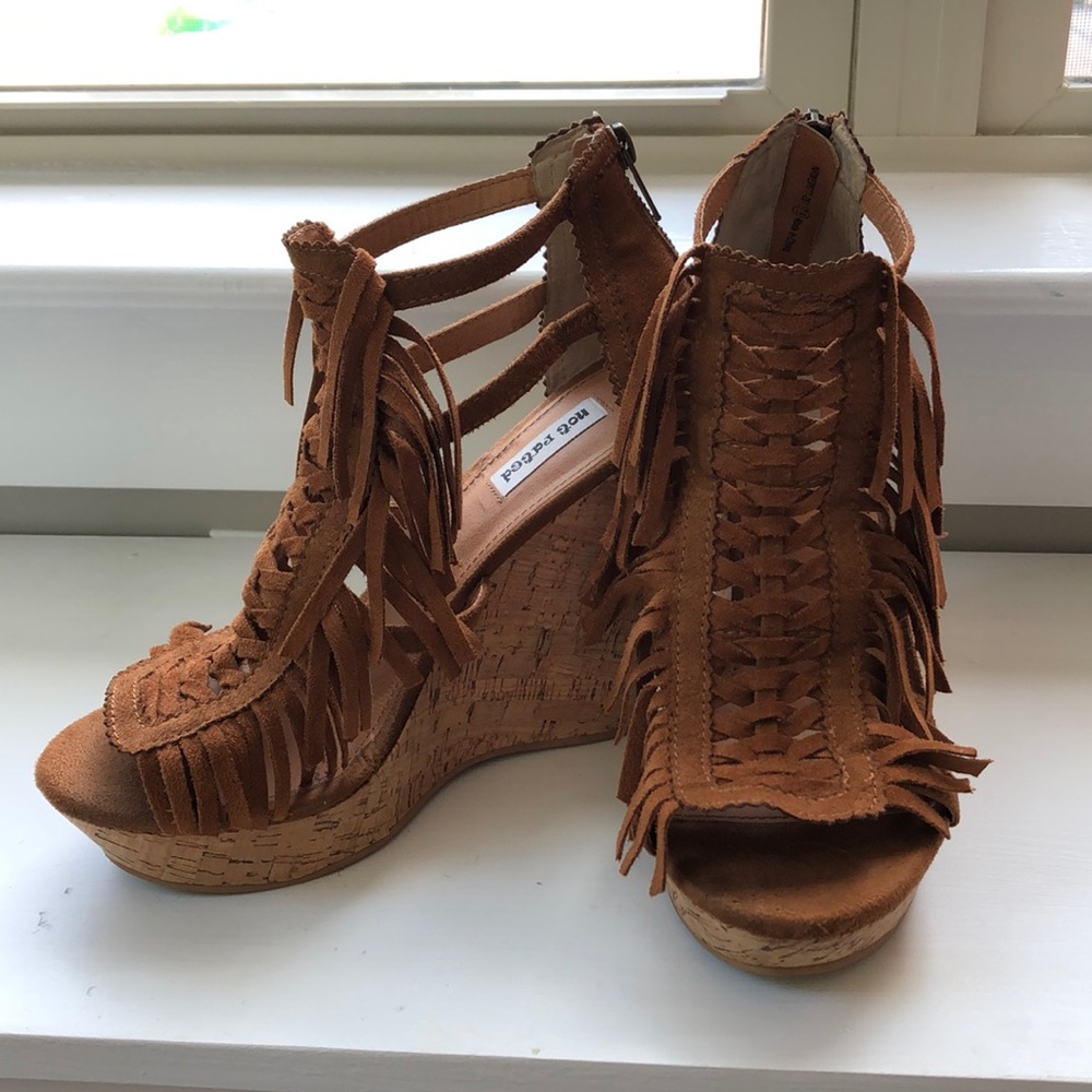 Fringed faux suede wedge sandal Sz 7.5